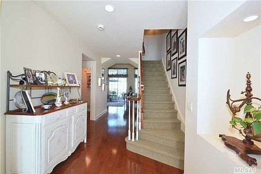 4th image of 119 Madeira Blvd