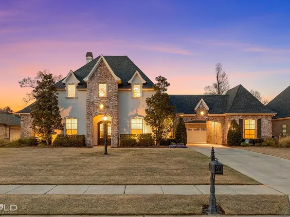 410 Oakwood Trace Ct, Shreveport, LA 71106