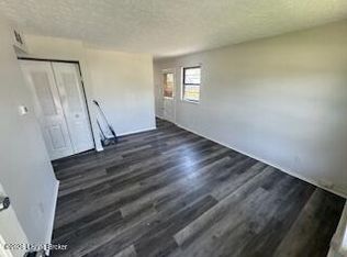 121 W Blue Jay Rd, Louisville, KY 40229