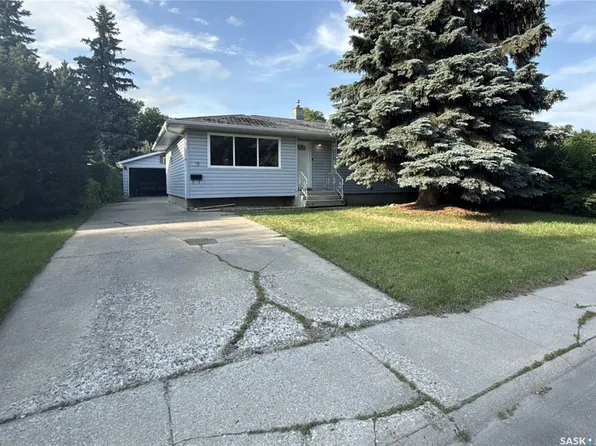 68 Wentworth CRESCENT, Saskatoon, SK S7L 4A9