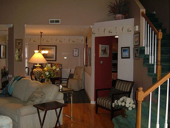 5th image of 8523 Savannah Ct