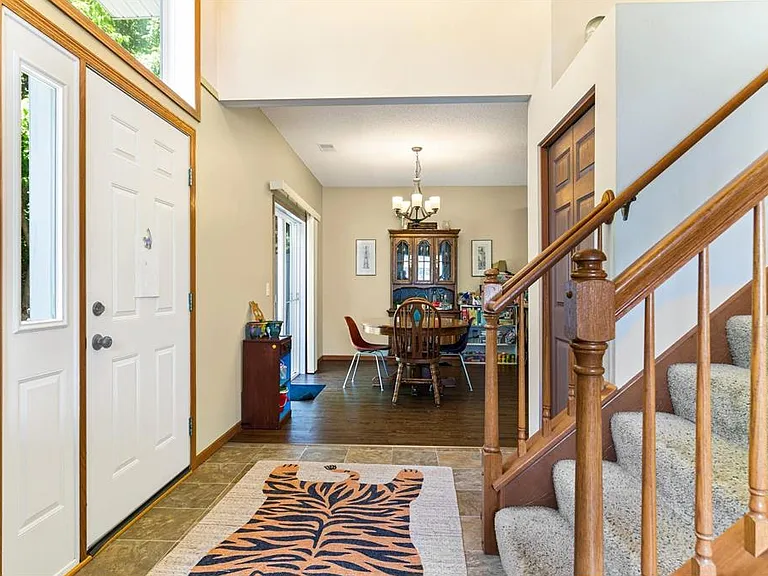 633 Kingfisher Ln #H — Photo 14