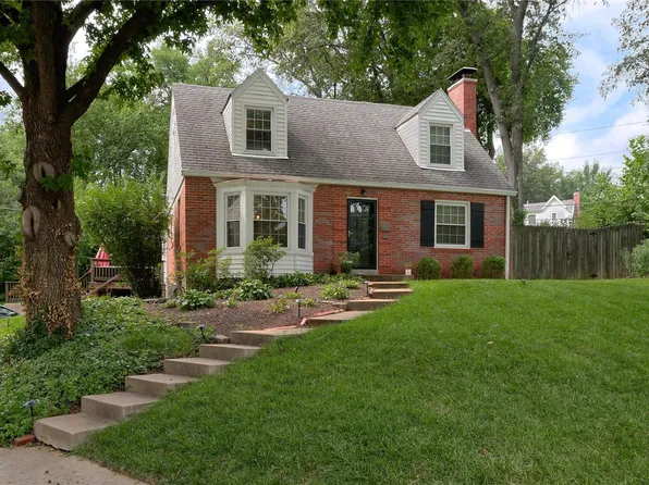 849 Yosemite Dr, Saint Louis, MO 63122