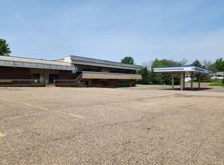 2137 Division St N, Saint Paul, MN 55109