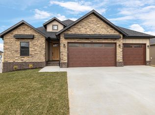 2119 N 21st St, Ozark, MO 65721