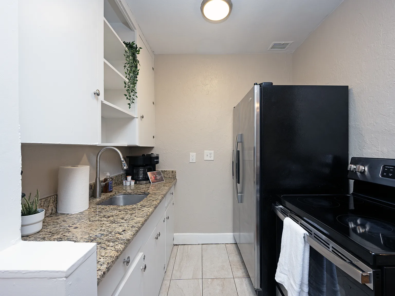 1 bed, 700 sqft, $3,400 — Photo 4