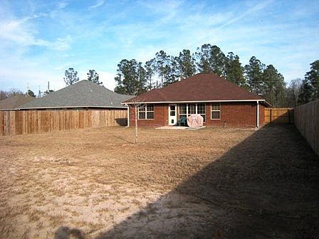 2nd image of 93 Gloucester Dr