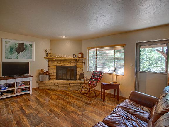 5th image of 93/95 N Wolf Ln