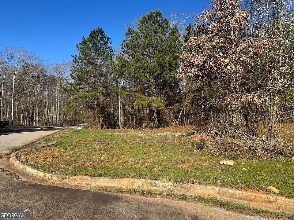 2nd image of 45 Stewart Glen Dr