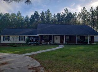 697 Gardner Rd, Baxley, GA 31513