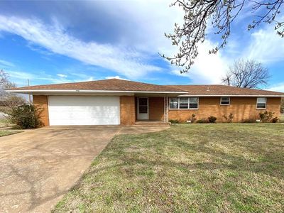 732 N Arapaho Ave, Hydro, OK, 73048
