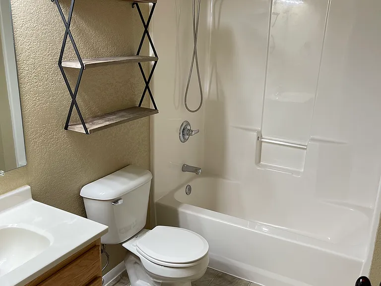 Boswell Dr — Photo 26