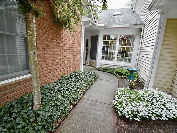 2nd image of 31825 Bayview Dr APT 120