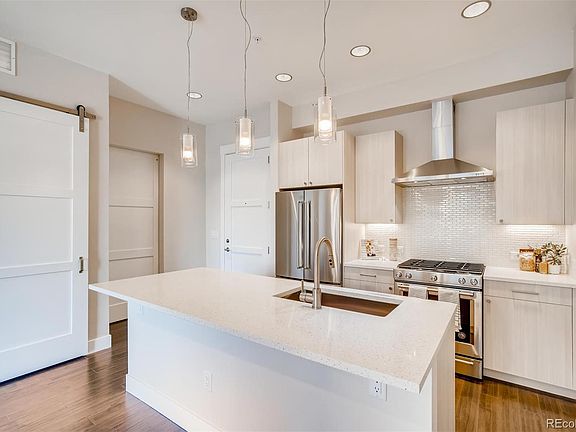 3rd image of 4885 S Monaco St Unit 309