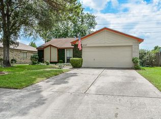 4207 Southchase Ln, Houston, TX 77014