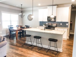 192 Towns Walk Dr, Athens, GA 30606