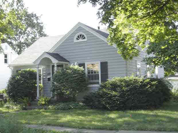 1st image of 616 Bruce Ave
