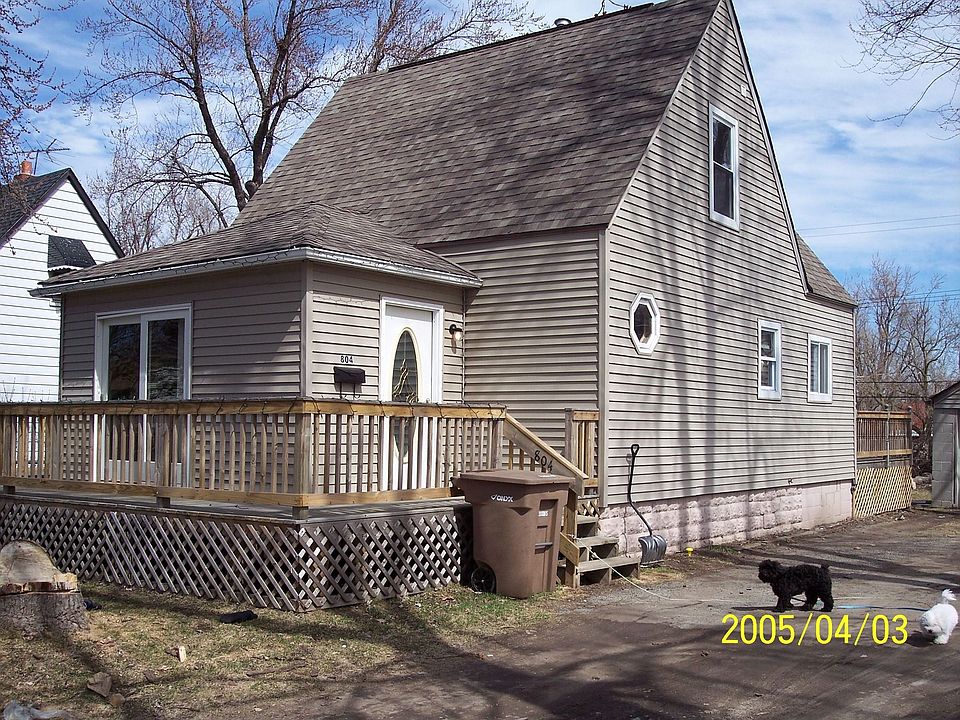 diagonal view - front