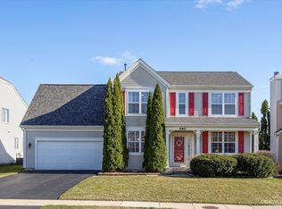 485 W Cambria Dr, Round Lake, IL 60073