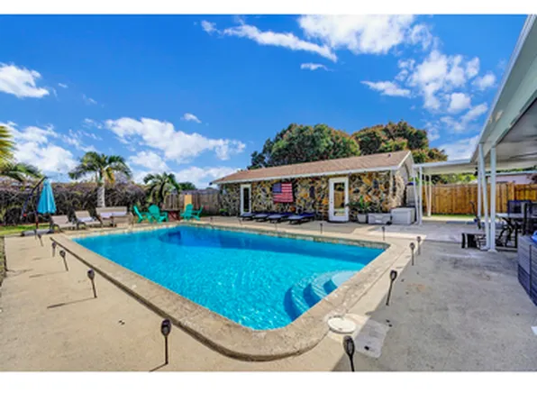 714 NW 7th St, Boynton Beach, FL 33426