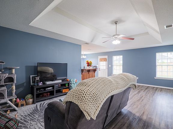2nd image of 5184 Calvary Cir