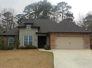 377 Brown Thrasher Loop S, Madisonville, LA 70447