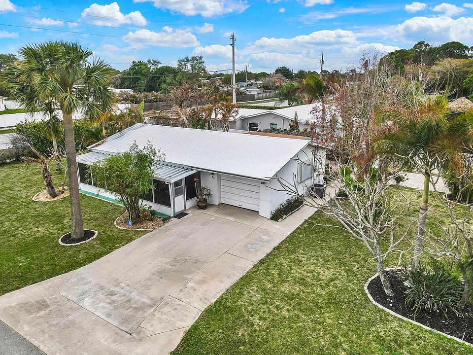 1st image of 1180 NE Crescent Street
