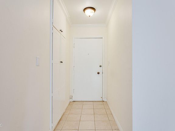 5th image of 1115 Cordova St APT 220