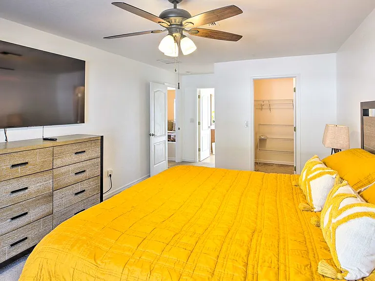 3223 SE Santa Barbara Pl #4 — Photo 10