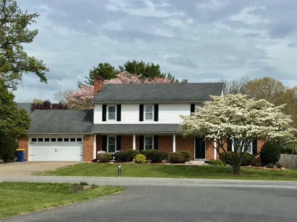 2736 Thompson Dr, Bowling Green, KY 42104