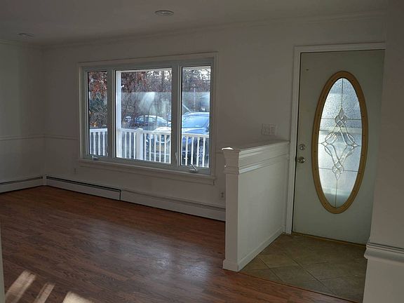 2nd image of 133 Shinnecock Ave