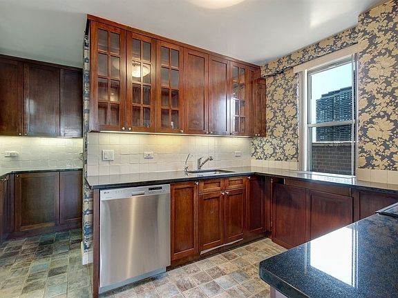 3rd image of 340 E 64th St APT 22B