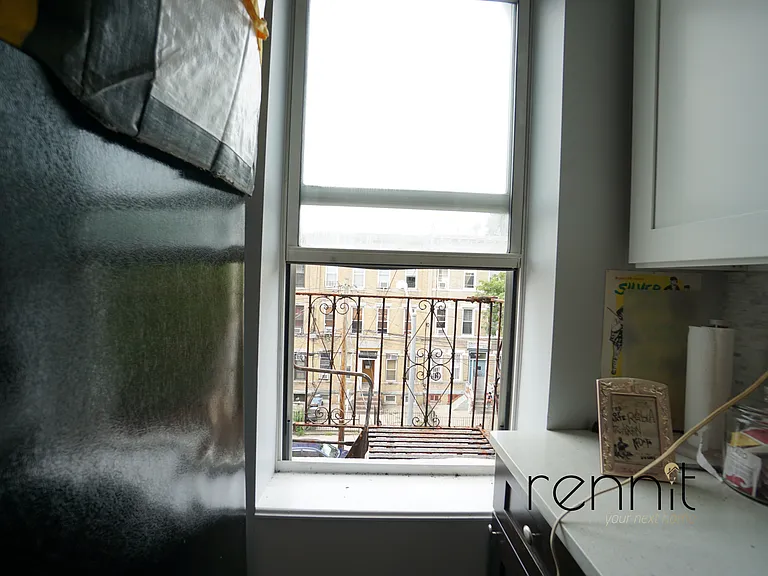 17-34 Menahan St #3F — Photo 4