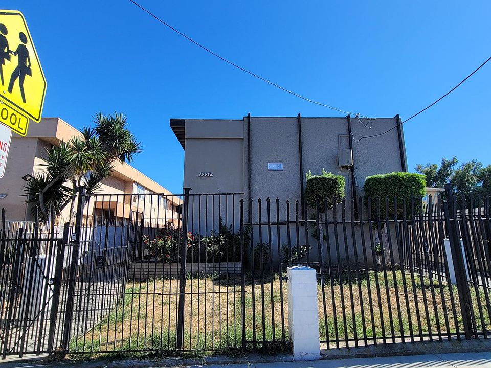 1st image of 1224 W 107th St APT 5