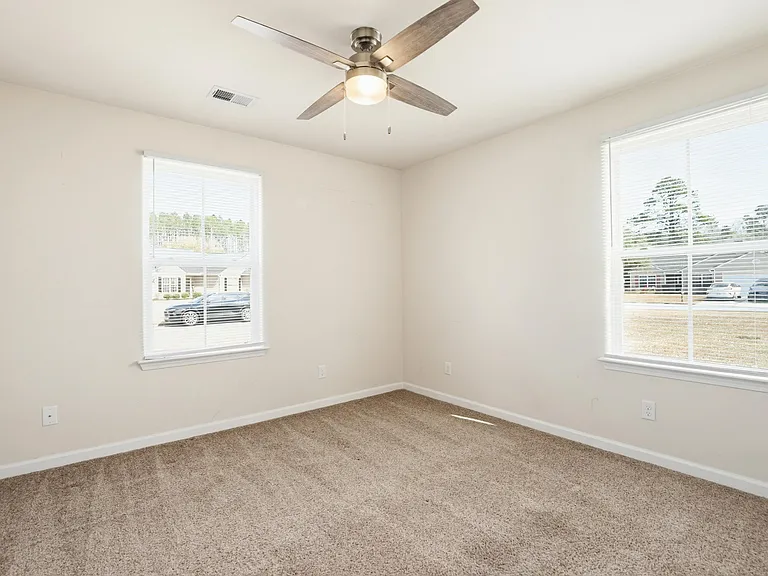 320 Honeycomb Ln — Photo 17