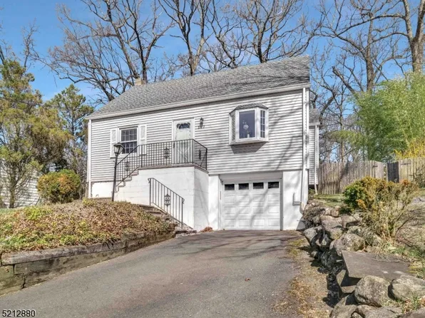 107 Algonquin Trl, Wayne Twp., NJ 07470