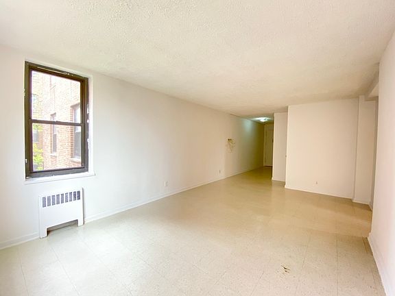 3rd image of 86-15 Dongan Ave #2D