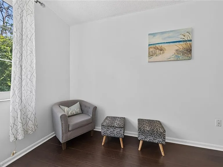 1105 Reserve Ct #206 — Photo 14