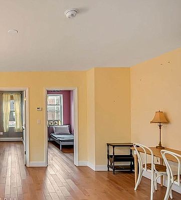 3rd image of 130 Pioneer St #2