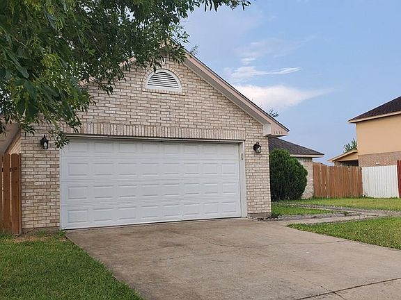 2nd image of 3434 Burgundy Dr