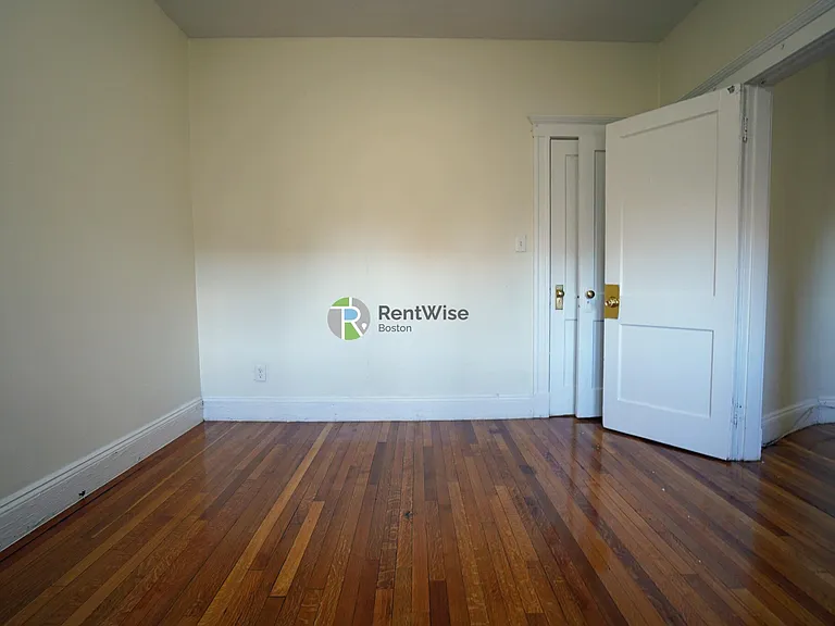 1634 Commonwealth Ave #9 — Photo 11