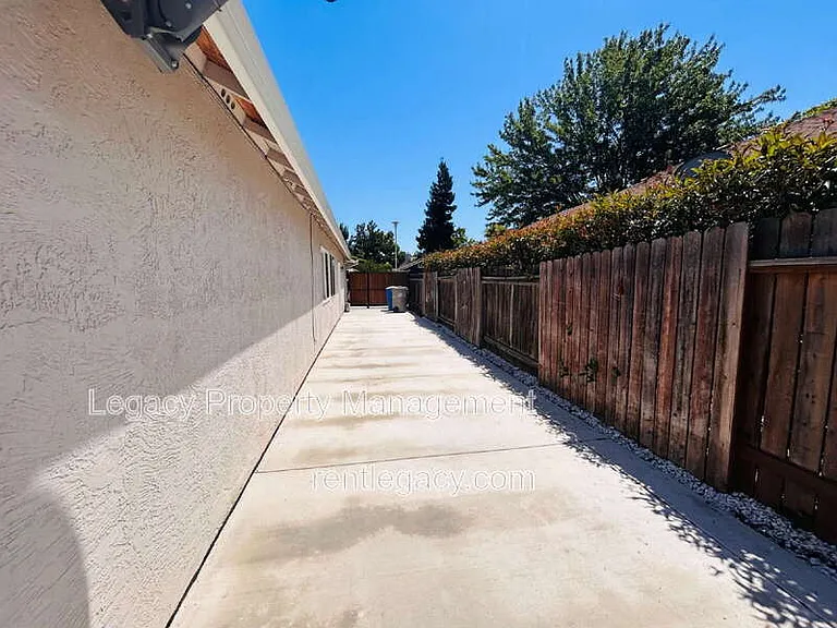 3047 Mill Oak Way — Photo 29