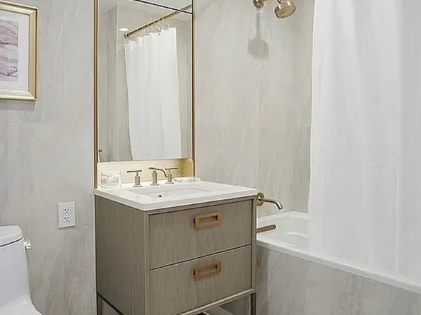 3 Court Square image 5 of 9