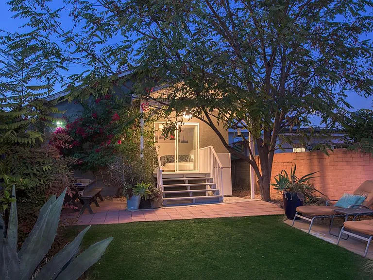 2214 W Verdugo Ave #B — Photo 12