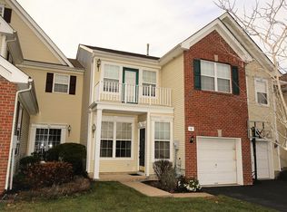 4 Hampton Ct #602, West Windsor, NJ 08550