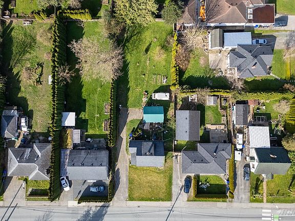 3rd image of 9853 Young Rd