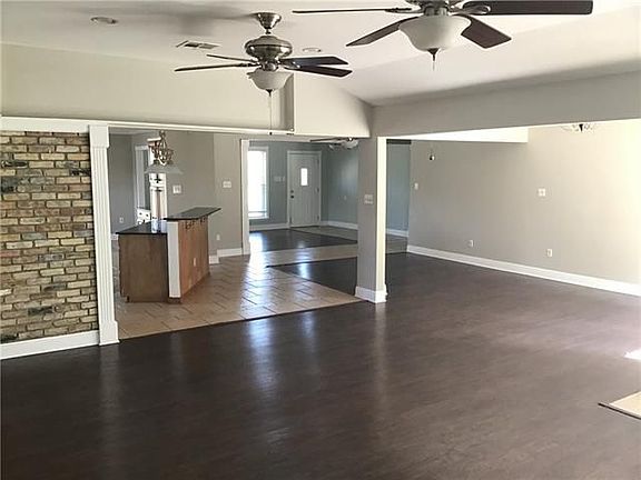 4th image of 108 Willow Dr