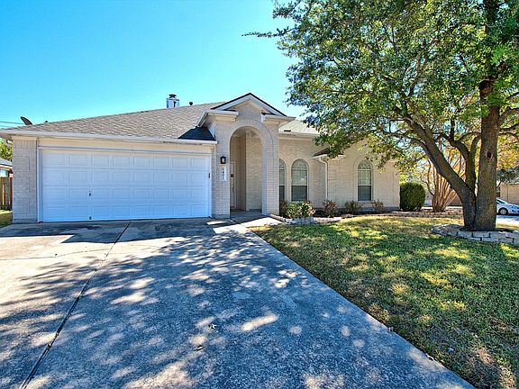 3rd image of 1401 Haley Gray Dr