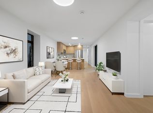 359 W 48th St, New York, NY 10036