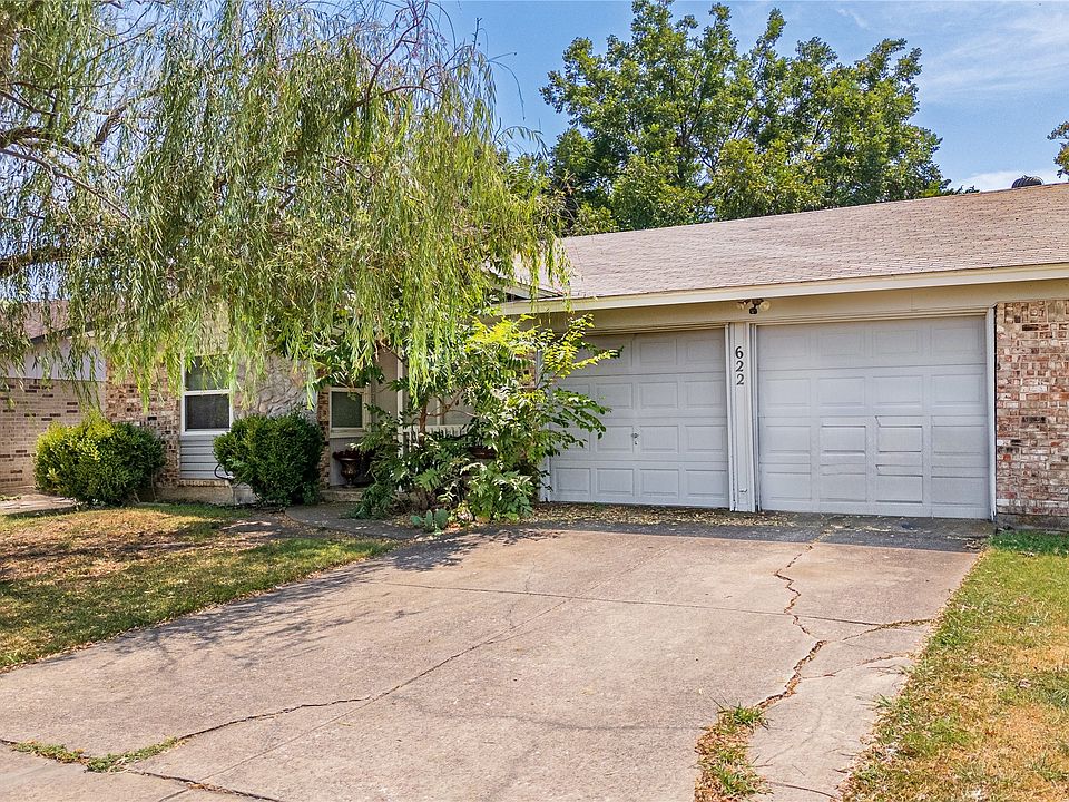 1st image of 622 McDivitt Dr